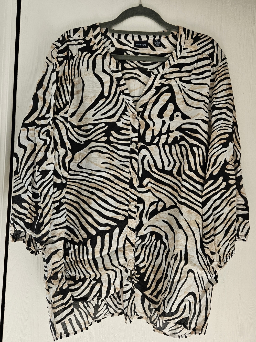 Westbound White & Black Zebra Print Button-Front Women’s Top